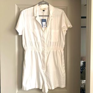 Universal Thread White Romper with tags!